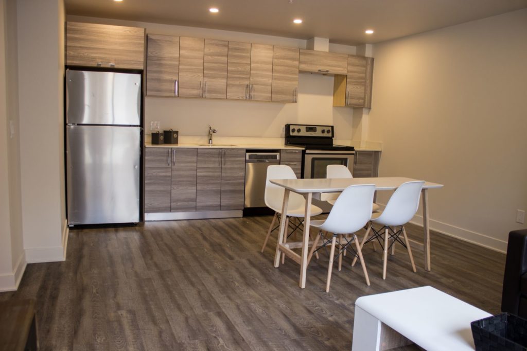 Accueil Tours Bois Franc Condos à Louer. Ville Saint Laurent, Montréal