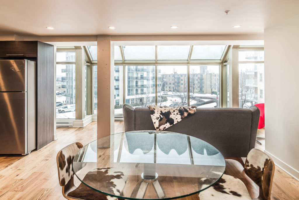 Accueil Tours Bois Franc Condos à Louer. Ville Saint Laurent, Montréal